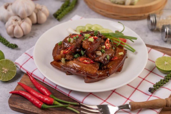 Bebek Ali Borme Bandung: Rasa Legendaris, Menu Bebek Terlezat
