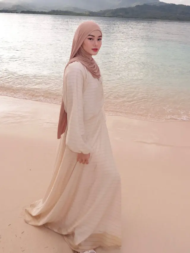 Gamis Syar'i Earth Tone: 5 Inspirasi Elegan Terbaru