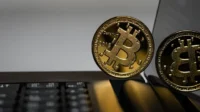 Investor Jumbo Borong Bitcoin Rp12,5 Triliun: Strategi Apa?