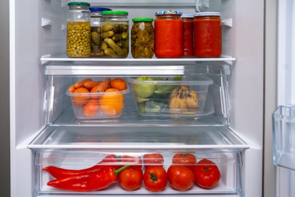 Rahasia Kulkas Kering: 7 Tips Makanan Awet & Segar