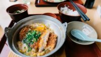 Resep Katsudon Jepang: Nasi, Telur, & Daging Sapi Lezat