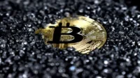 Bitcoin Merah Darah: Harga Anjlok 18 Juni 2025?