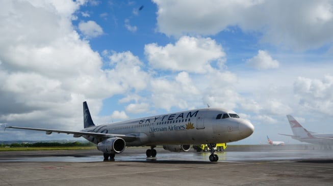 Insiden_Senggolan_Boeing-Airbus_Hanoi_Ratusan_Penumpang_Vietnam_Airlines_Panik Insiden Senggolan Boeing-Airbus Hanoi: Ratusan Penumpang Vietnam Airlines Panik