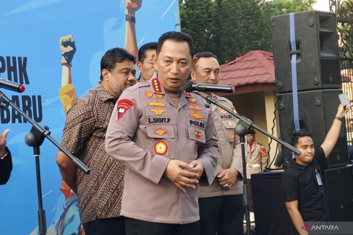 Kemkominfo Dukung Polri Digitalisasi Operasi Ketupat 2025: Sukses!