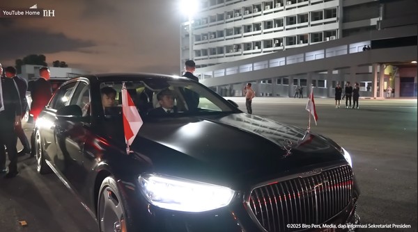 Mobil Mewah Prabowo di Singapura: Kemewahan Tak Terduga?