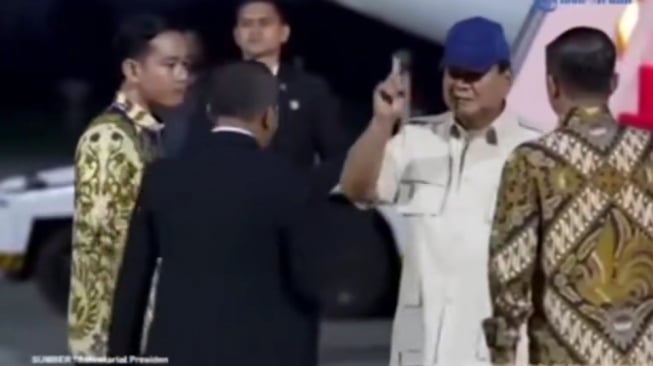 Prabowo-Bahlil: Salaman Ditolak? Misteri di Balik Ketegangan Politik!