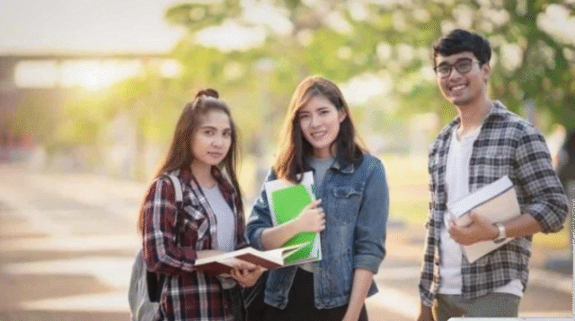 Rahasia Perkembangan Remaja 16 Tahun: Panduan Lengkap & Komprehensif