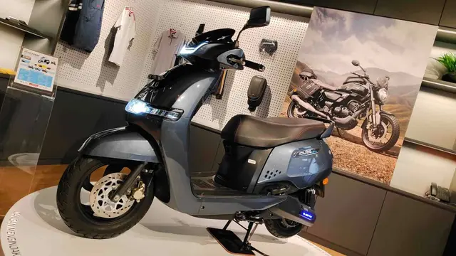 TVS iQube Resmi Meluncur: Harga Spesial Rp29,9 Juta!