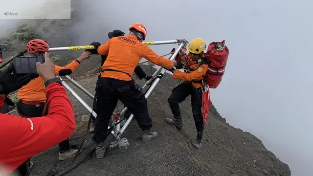Tim Penyelamat Dekati Turis Brasil Hilang di Gunung Rinjani