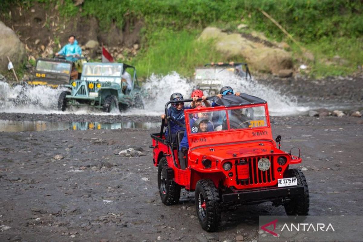 Tren Wisata Libur Kenaikan Kelas 2025: Rekomendasi Perusahaan Travel