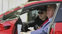 Trump Jual Tesla: Akibat Perseteruan Sengit dengan Elon Musk?