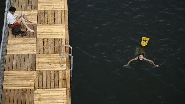 Seine Paris: Berenang Lagi Setelah 102 Tahun Terlarang!